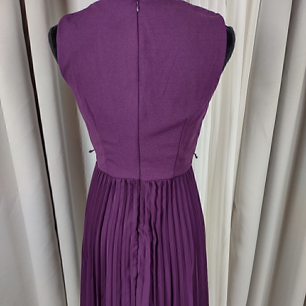 Shelby & Palmer Purple Pleated Dress Size 6 - Picture 5 of 11